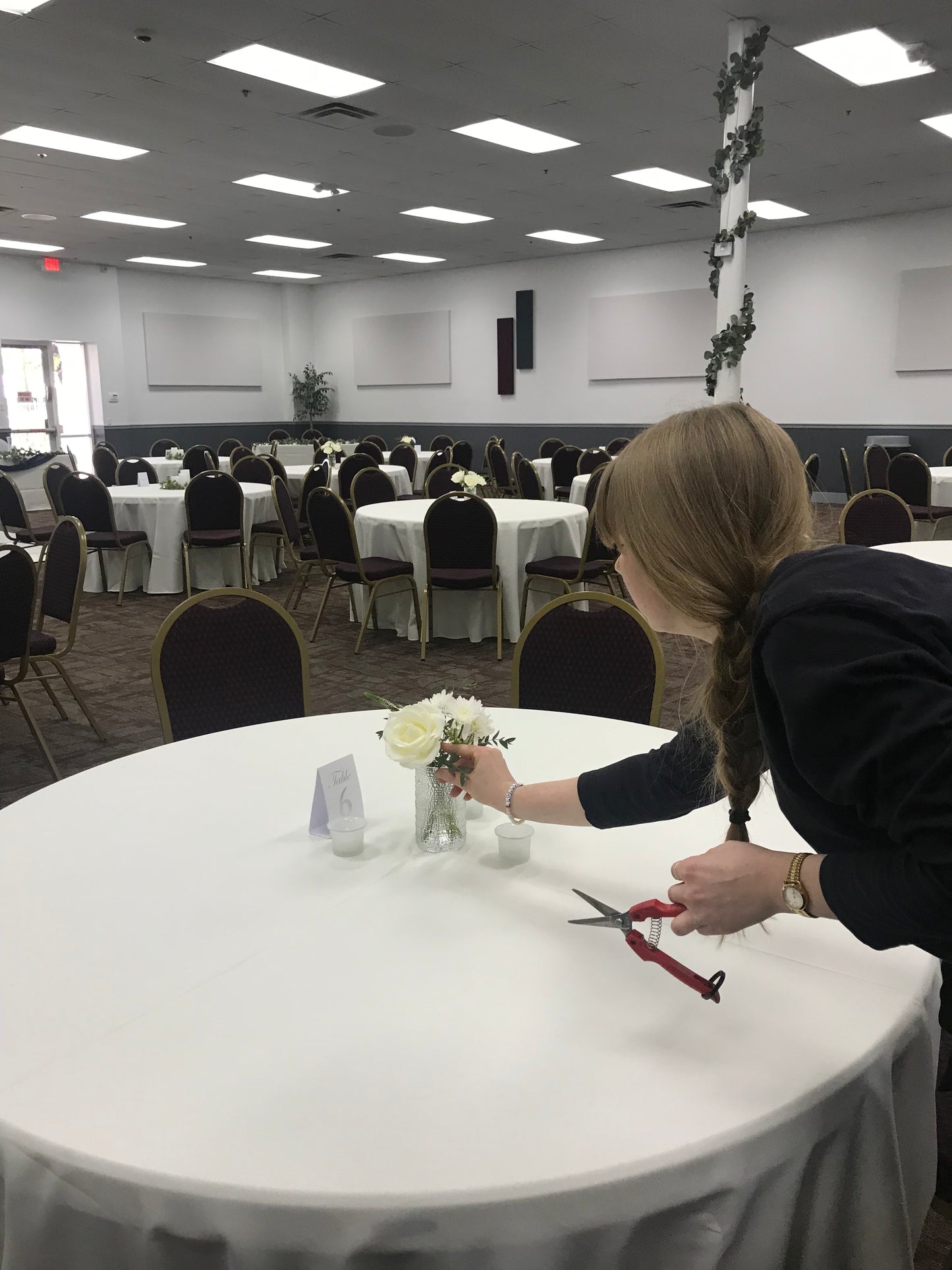 Bud Vase Flower Arrangements (2-4 stems)